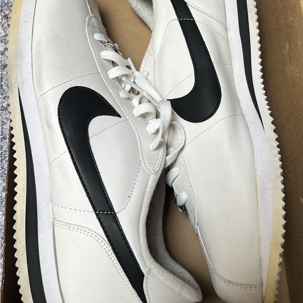 Men’s shoes size 12.5